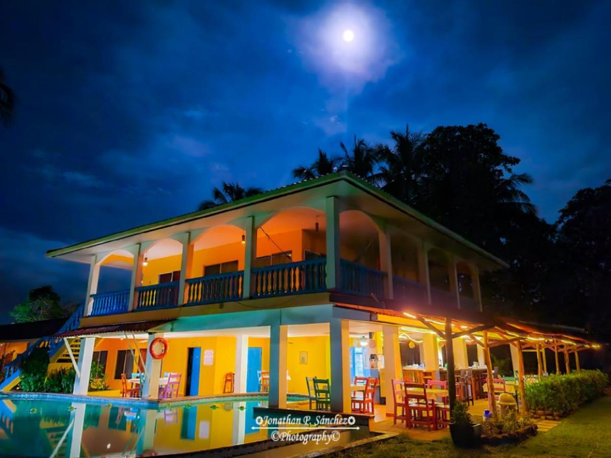 Las Lajas Beach Resort Exterior photo