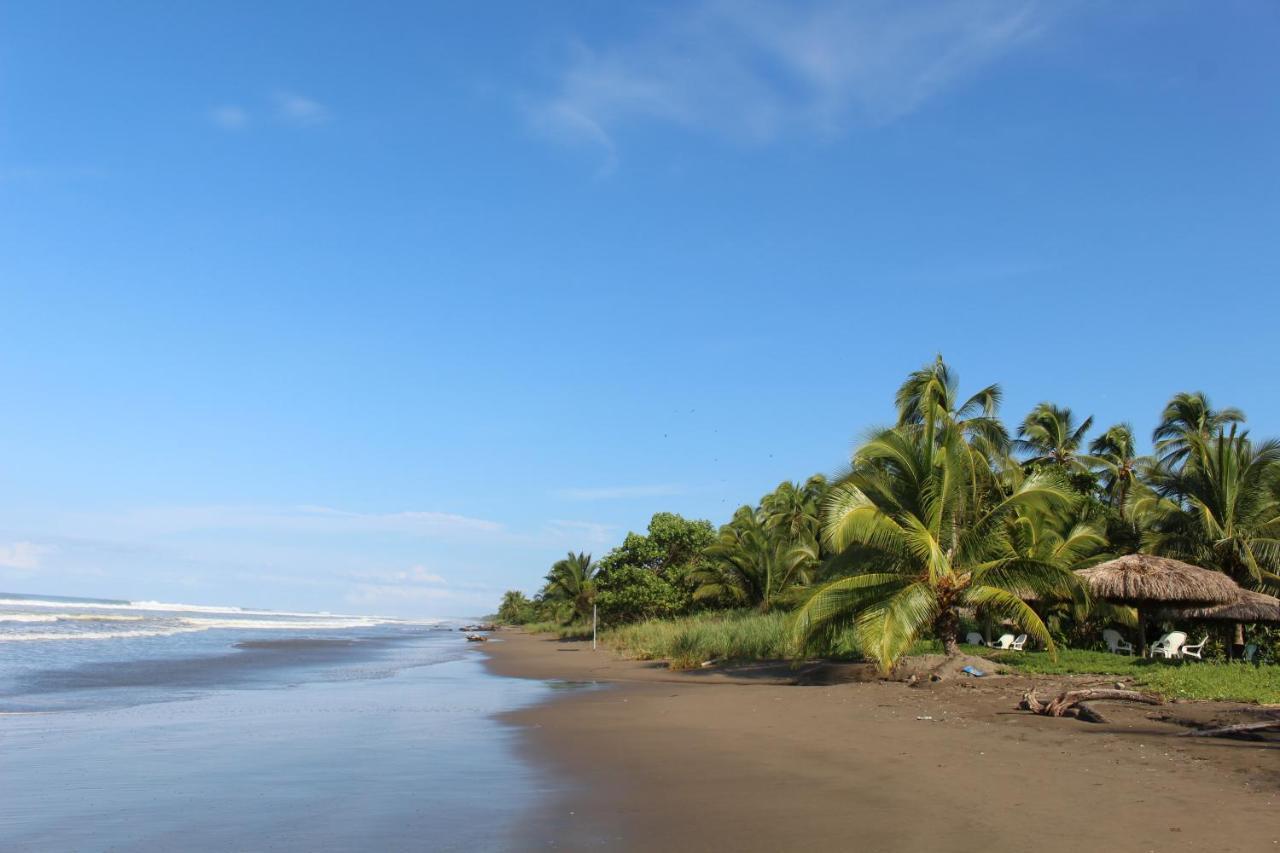 Las Lajas Beach Resort Exterior photo