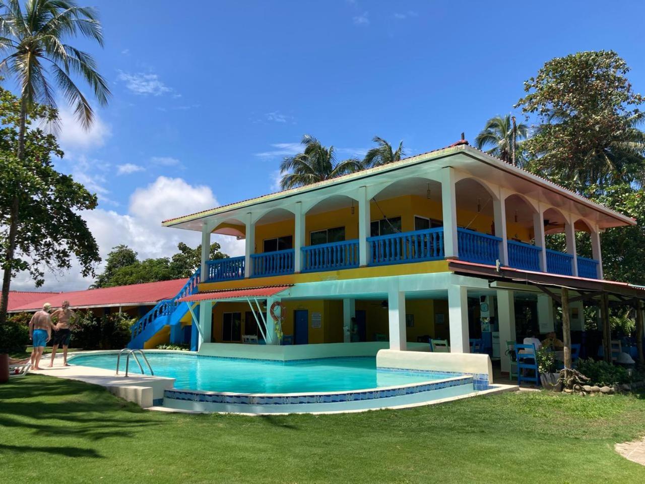 Las Lajas Beach Resort Exterior photo